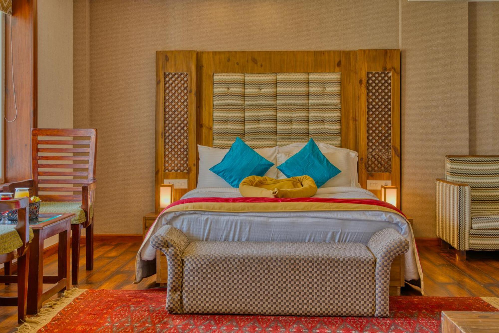 Golden Meadows Hotels & Resorts Sonāmarg Exterior foto
